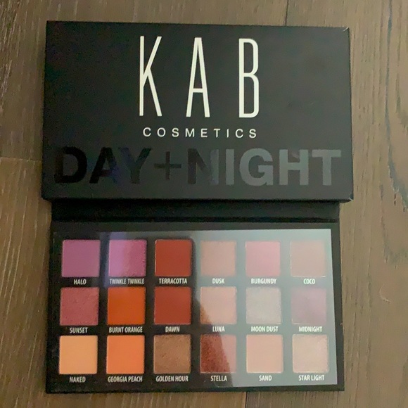 Kab cosmetics and Ace Beauty Nostalgia eye shadows - Picture 3 of 4